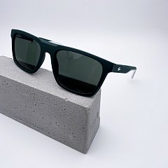 Солнцезащитные очки Lacoste L957S